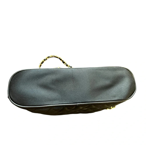 Vintage St. John Womens Black Canvas Quilted Tote Chain Strap - Picture 10 of 16